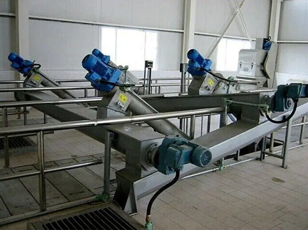 �N����������ݔ�͙C